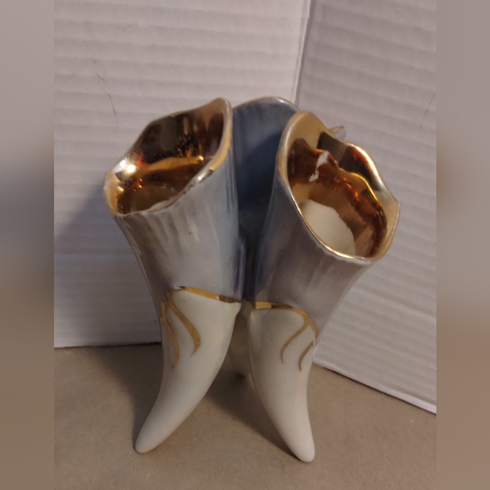 Vintage 3-Horned Bud Ceramic Vase